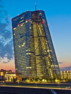 Europäische Zentralbank European Central Bank (19190136328) (cropped) Europäische Zentralbank European Central Bank (19190136328) (cropped)